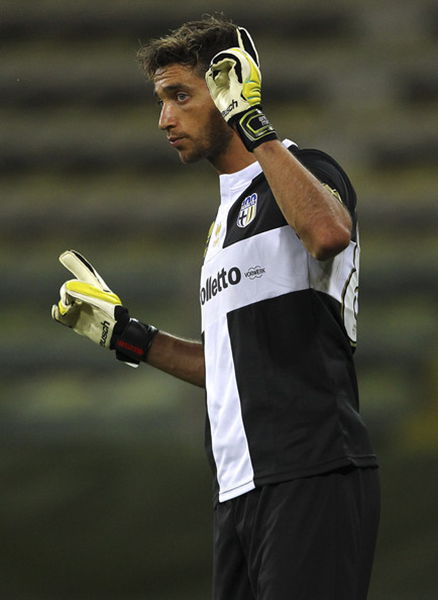 他必须以 他必须以