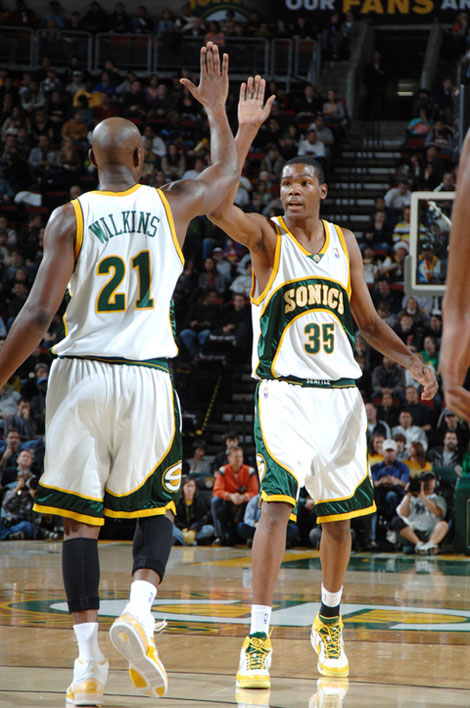 护首轮外加 护首轮外加