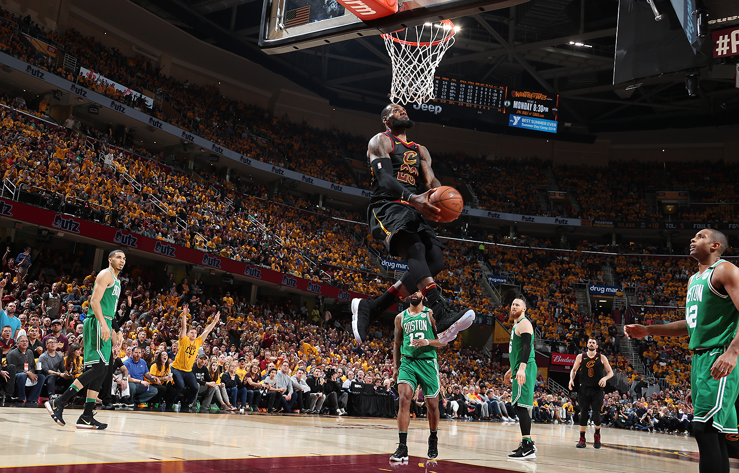 在主帅麦肯 在主帅麦肯